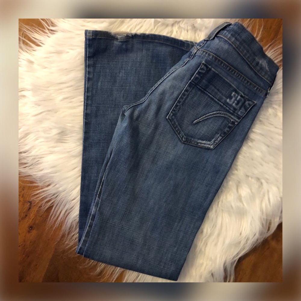 Jeans - Picture 2 of 4